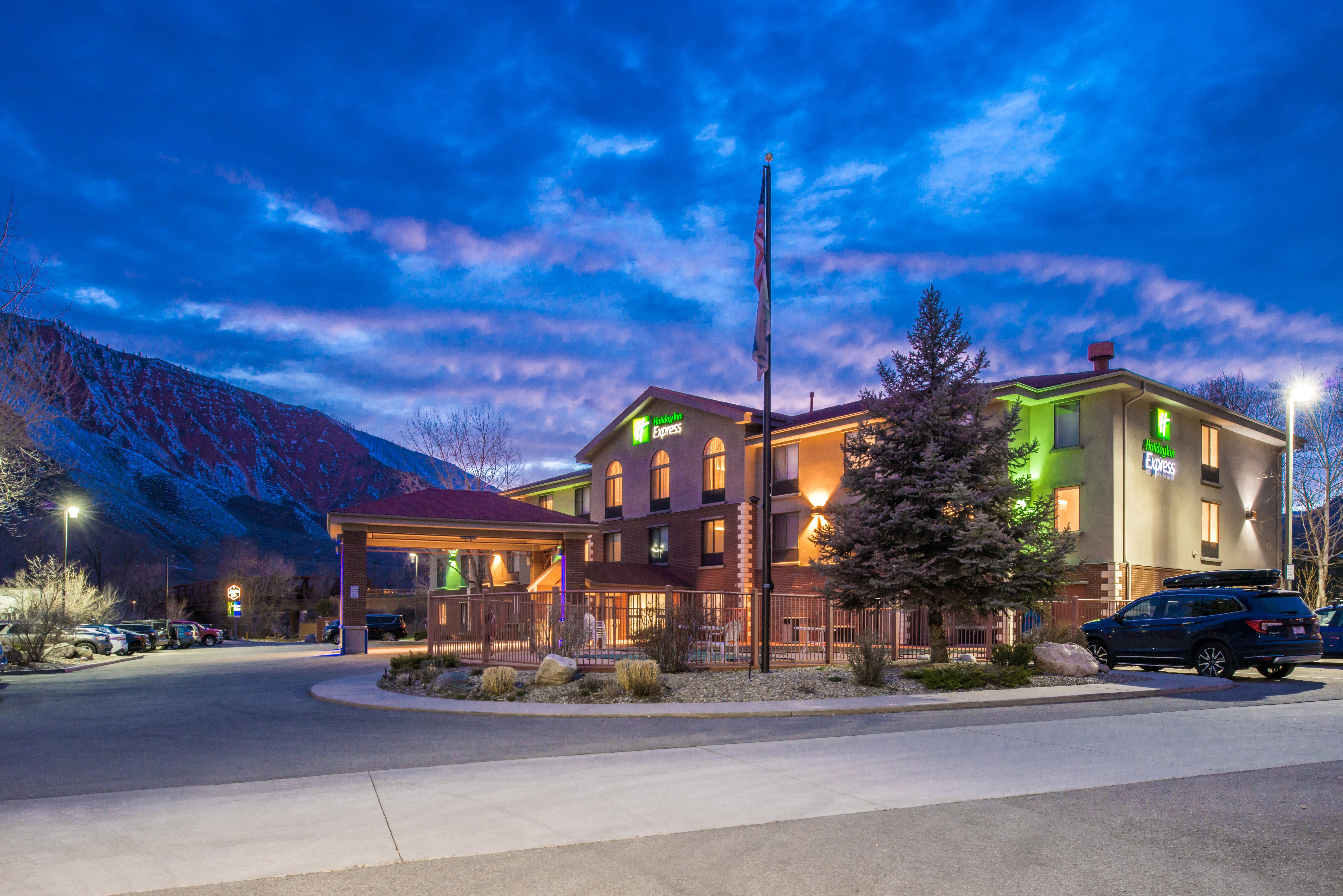 Holiday Inn Express Glenwood Springs Aspen Area, An Ihg Hotel Екстериор снимка